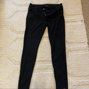 Black skinny jeans size 29
